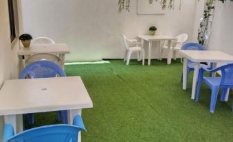 6 Park Retreat