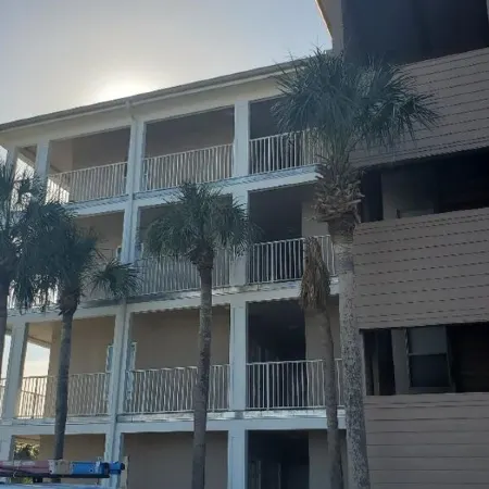 Top Floor Corner Condo with sweeping views of Perdido Key 100ft to the Beach!