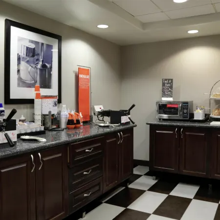 Hampton Inn & Suites Temecula