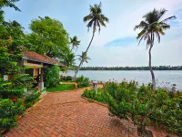 Vedic Village Retreat Kodungallur - Pool