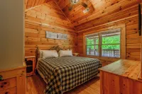 Porchside Pines - Villas
