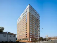 Toyoko Inn Imba Nihon-Idai Ekimae - Parkplatz