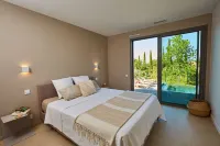 Villa with infinity pool 10 minutes from the beaches of Argeles sur mer.