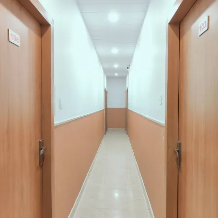 Golden Oak- 5 Min Walk from Golden Temple