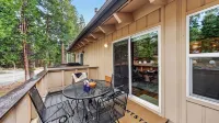 The Incline Perch by Avantstay Cozy Condo + Pool + Forest Views Near Diamond Peak - Country Houses