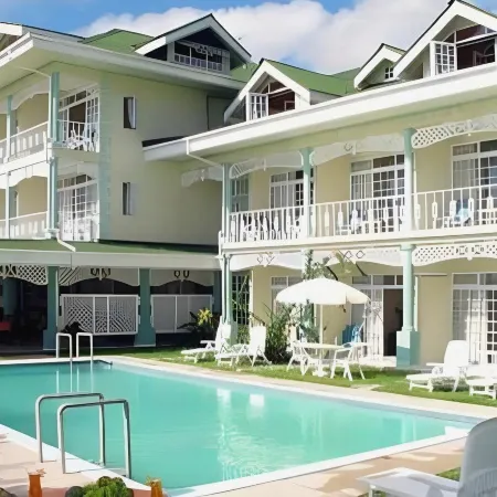 Palm Beach Hotel