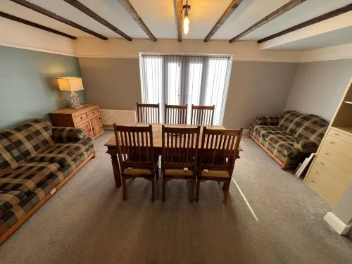 A Village Tranquil Modern Tudor House sea Views - Bungalows