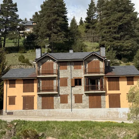 120 La Molina · Panoramic views 5 minutes from La Molina Ski Resort