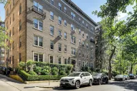 Walkable DC Stay! Stylish Studio in Adams Morgan - Condos