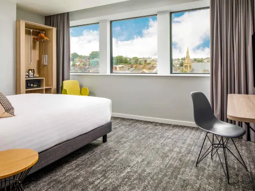 Mercure Newport - breakfast