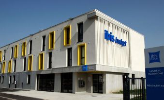 ibis budget Loudéac Vélodrome - Housity