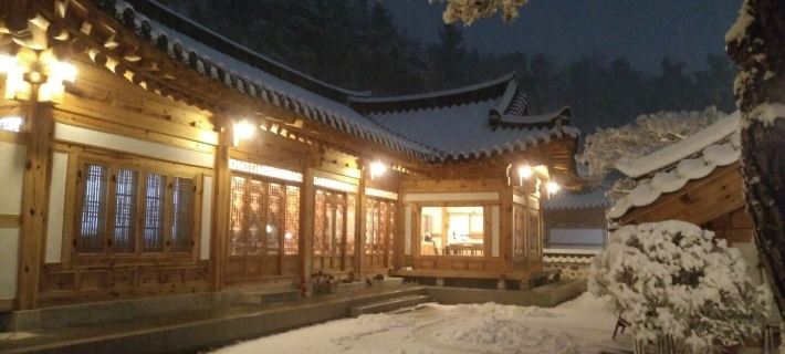 Donghae Hanok Donganjae Hotels in Donghae-si