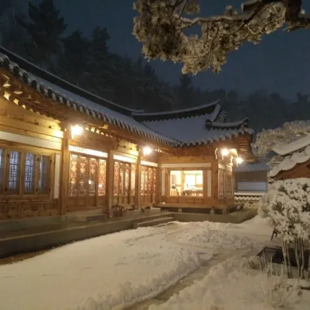 Donghae Hanok Donganjae