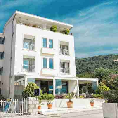 Boutique Hotel and Spa Blanc & Bleu - Blanche Hotel Exterior