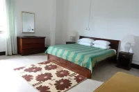 Palm Grove Hotels in Cinnamon Garden