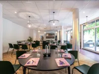 ibis Styles Annecy Le Vieux - Parking