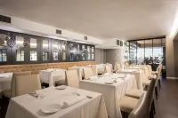 Hotel Plaza - sarapan
