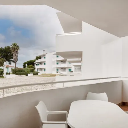 Prainha 2BR Stay | Pool   Beach Access