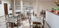 Domus Hotel Veneza Ipatinga - sarapan