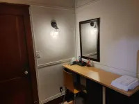 Cozy Economy Room in Central Saint John with Shared Facilities - Kylpyammeita
