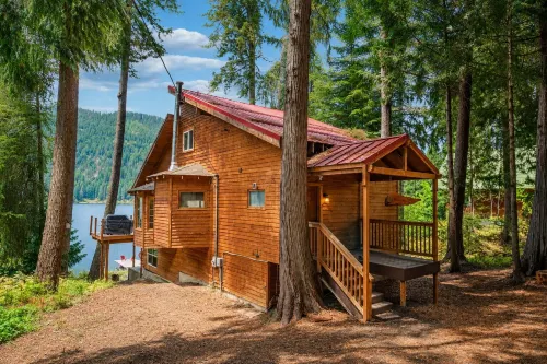 Alpine Lake Escape on Fish Lake 3 Bedroom Home by NW Comfy Cabins by RedAwning - Alppimaja