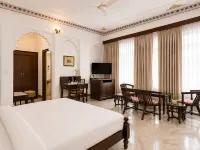 Raj Kuber - A Boutique Lake View Hotel - Boutique