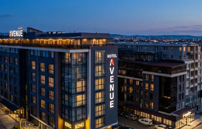 Avenue Hotel