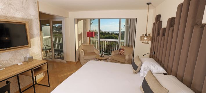 Hotel Onda Hotele w: Calvi