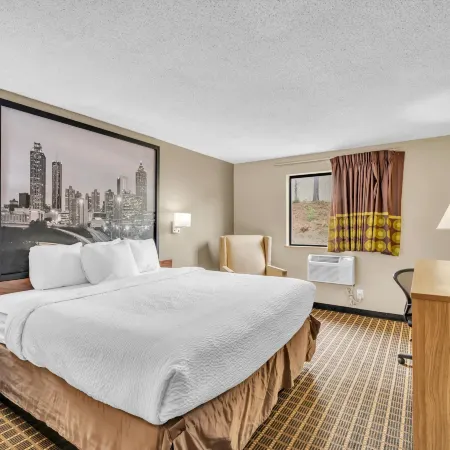 Super 8 by Wyndham Warner Robins