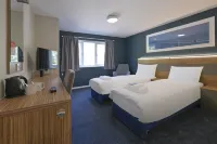 Travelodge Medway M2 - 3-Star