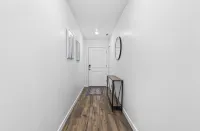 NEW 4BR by Ford Center • Pool Access + Fenced Yard -  case vacanza in affitto