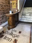 College Inn Hotel - Inns