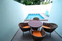 Poppys Vista Hotel - Parkplatz