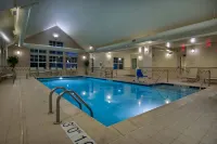 麥迪遜西/米德爾頓Residence Inn 飯店 - 游泳池