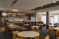 Courtyard Louisville East - breakfast