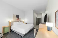 Spark by Hilton Cincinnati Airport South - 2-Star