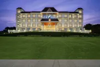 The Fern Sattva Resort Dwarka, Series by Marriott - Hot Springs