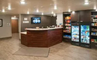 My Place Hotel-Overland Park, KS - Parkplatz