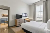 Sandman Hotel & Suites Calgary West - bar