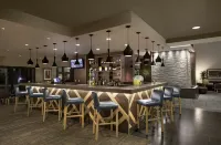 Embassy Suites by Hilton Phoenix Tempe - bar