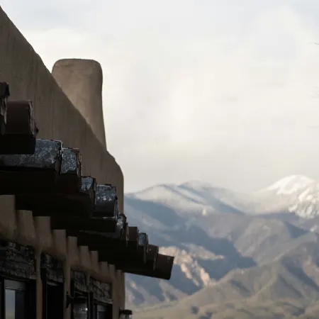 Sagebrush Inn & Suites