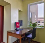 Red Roof Inn Chambersburg - parking