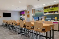 Home2 Suites by Hilton Redding - 3-Star