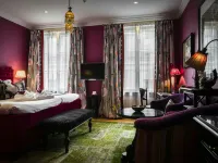 Dorsia Hotel & Restaurant Hotels near Centrum