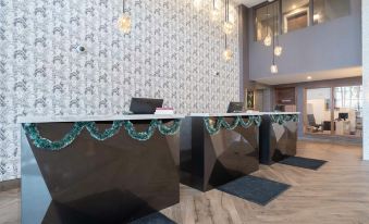 Sandman Signature Ottawa Airport Hotel