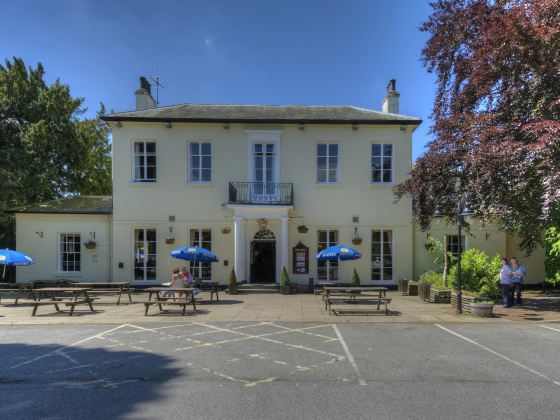 The Elms Hotel