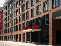 Leonardo Hotel Hamburg Altona Hotels near Kampfkatzen