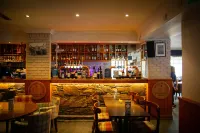 McKays Hotel - bar