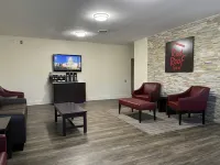 Red Roof Inn LaGrange - parking