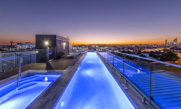 Oaks Brisbane Woolloongabba Suites